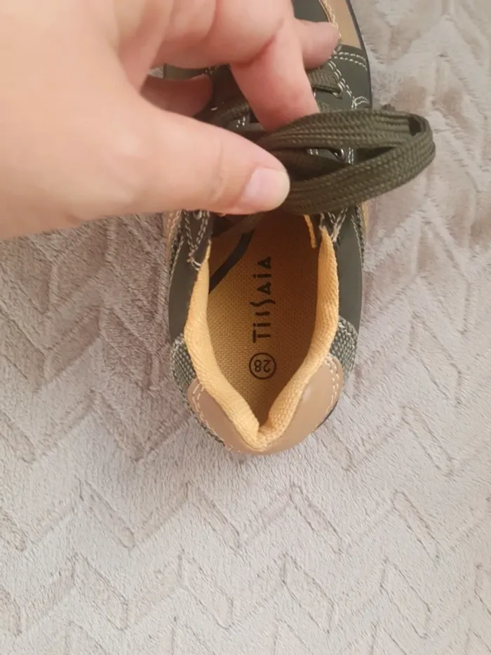 Chaussures neuves pointure 28 garçon - photo numéro 4