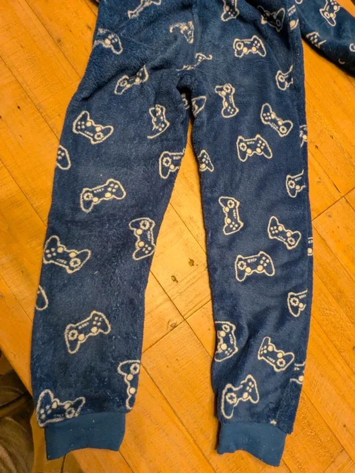 Combinaison pyjama 9/10 ans - photo numéro 4