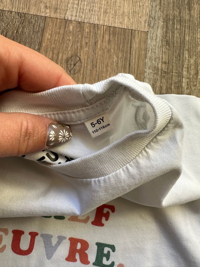 - Tee shirt Monsieur T-shirt - 5/6 ans - Très bon état - photo numéro 2