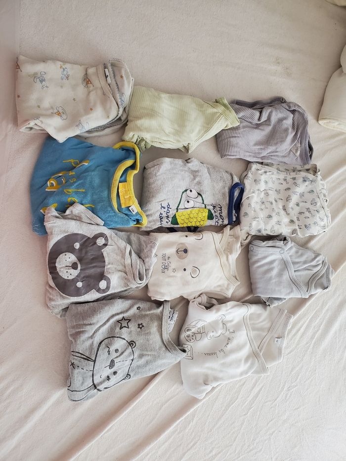lot de 11 body manche longue 6 m