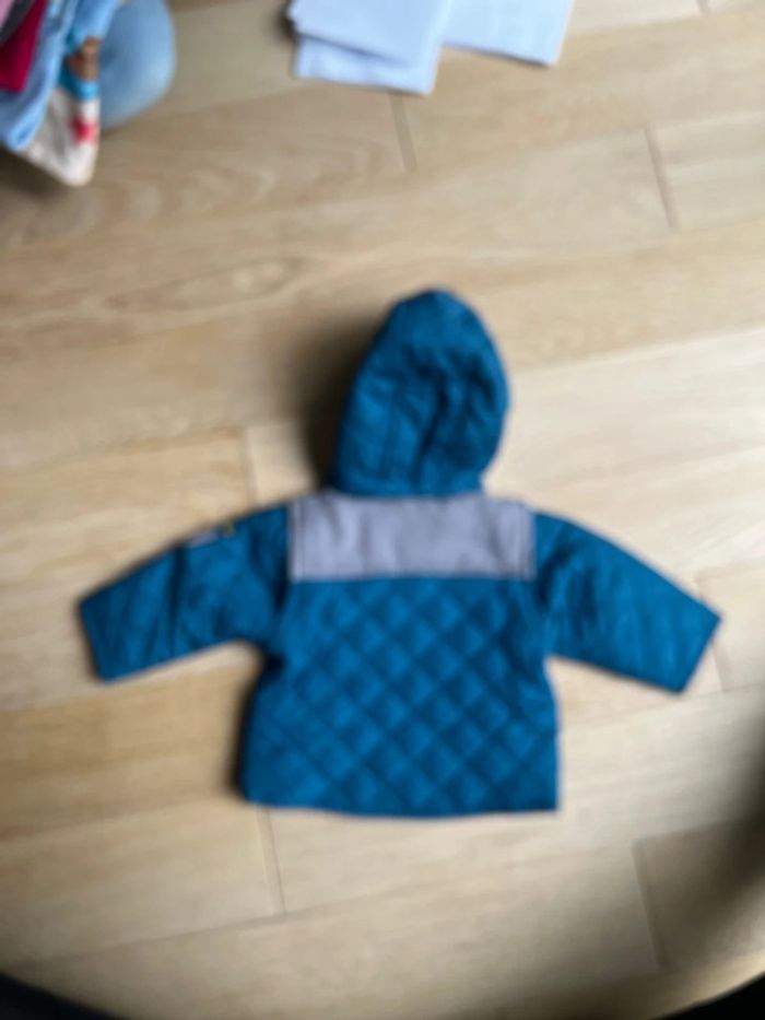 Manteau neuf avec étiquette obaibi bleu canard 6 mois - photo numéro 4