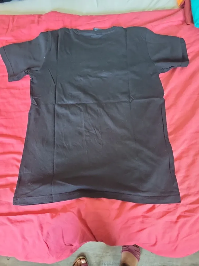 Tee-shirt champion taille 15/16 ans ou s - photo numéro 4