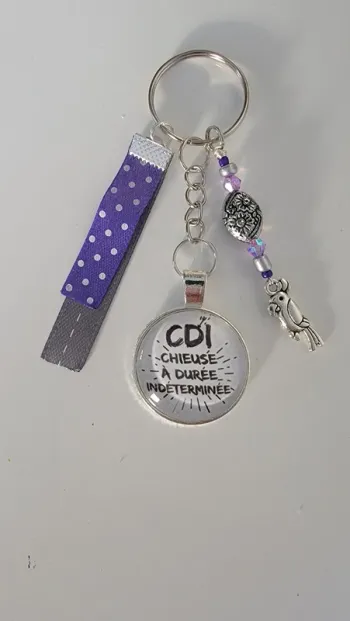 Cadeau humour, porte clé message bijoux de sac " CDI chieuse a durée indéterminée"
