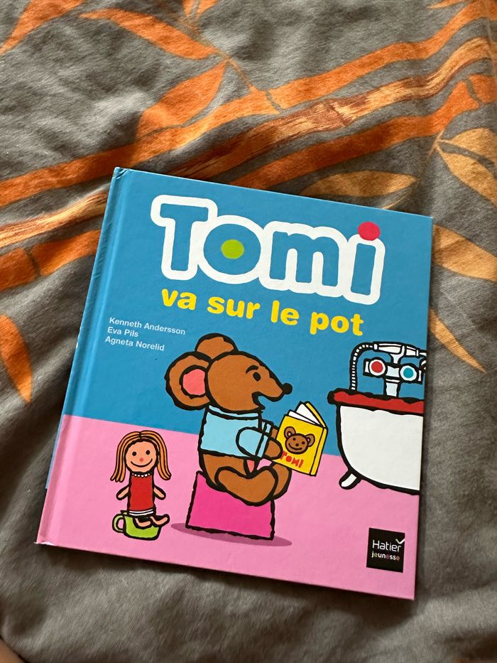 Livre tomi