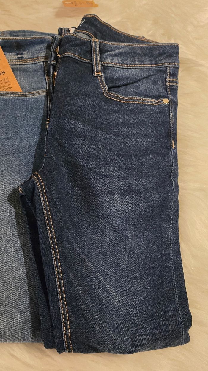 (Neufs non portés)🏷🏷🏷🥰⚘️ lot jeans skinny et tregging 8ans fille 🥰⚘️ - photo numéro 6