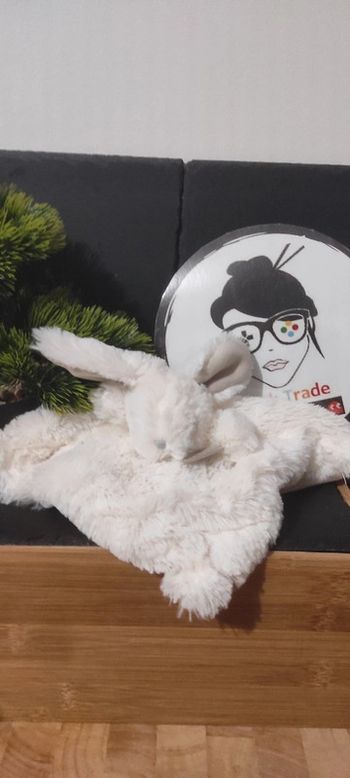 doudou baby nat lapin blanc beige marron fourrure carré plat Noeud