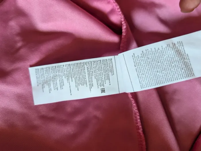 Robe fushia effet velours neuve 11ans - photo numéro 8