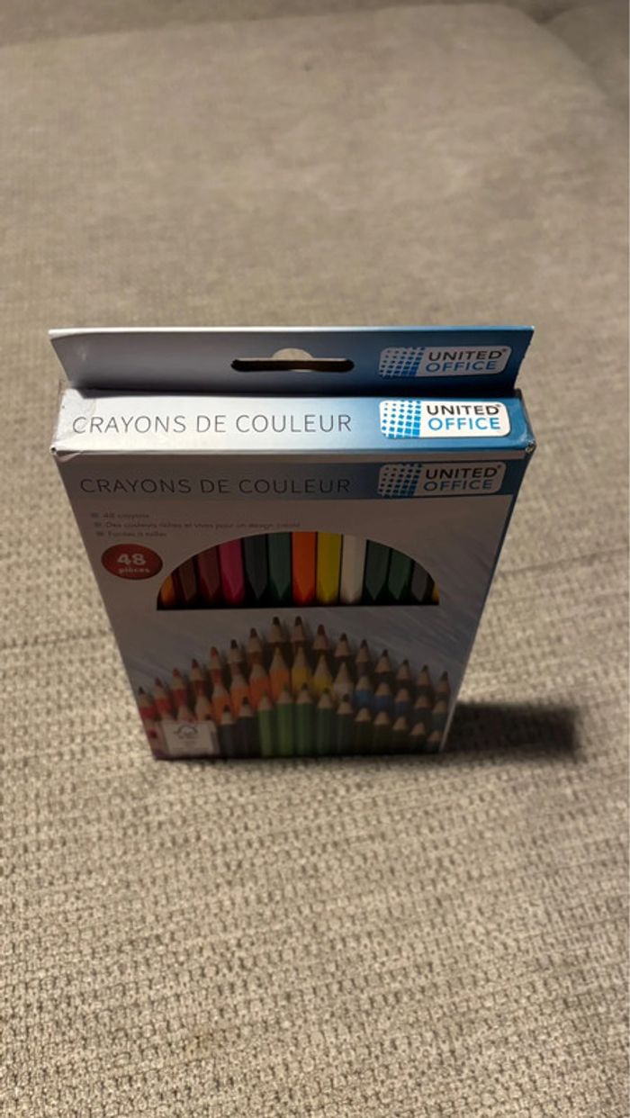 Crayons de couleur - photo numéro 3