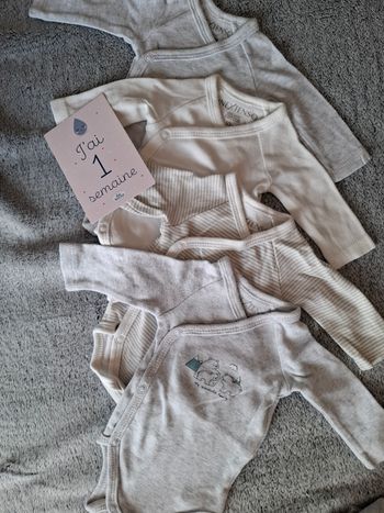 Lot 4 bodies Naissance ( 50cm) ML