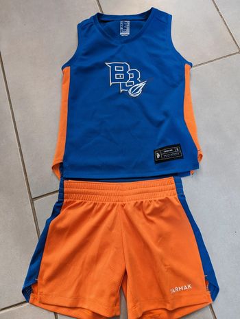 Ensemble basket 5/6 ans