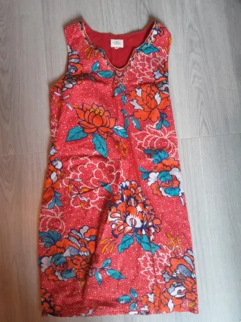 La fiancée du mekong robe rouge à fleur taille 38