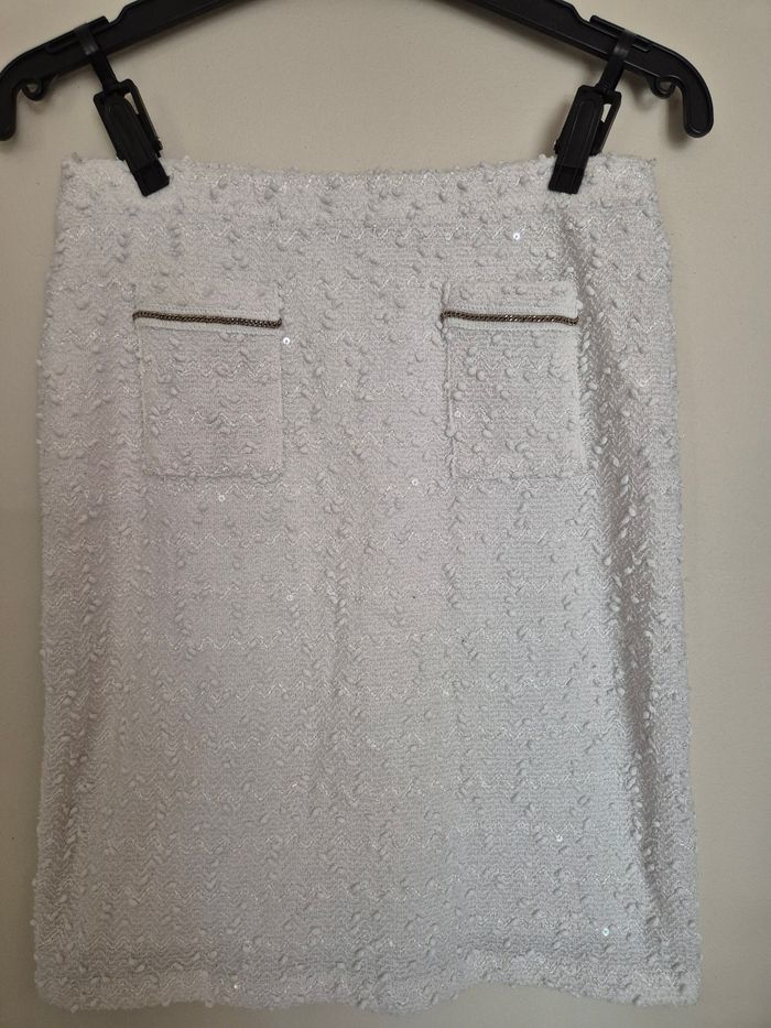 Jupe blanc cassé avec sequins