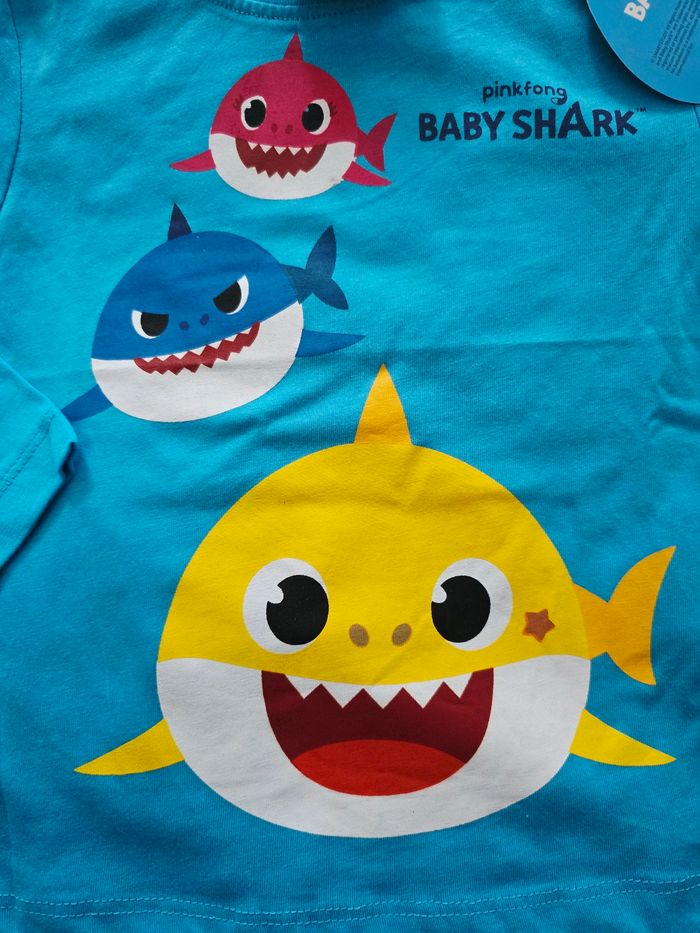 T-shirt baby shark 2ans - photo numéro 3