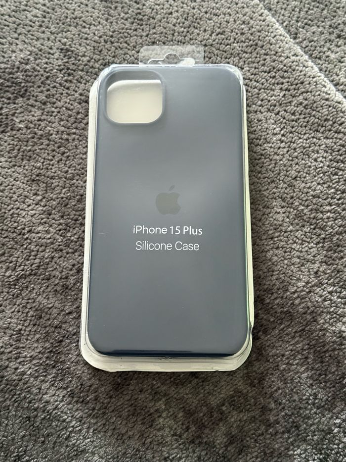 Coque silicone iPhone 15+ neuve