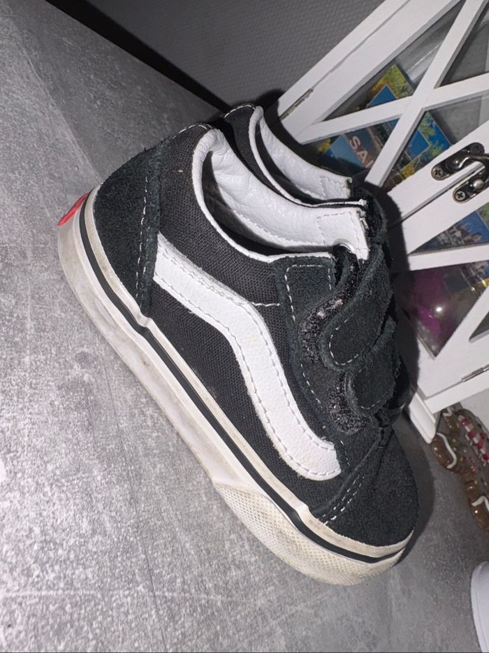 Vans noires - photo numéro 2
