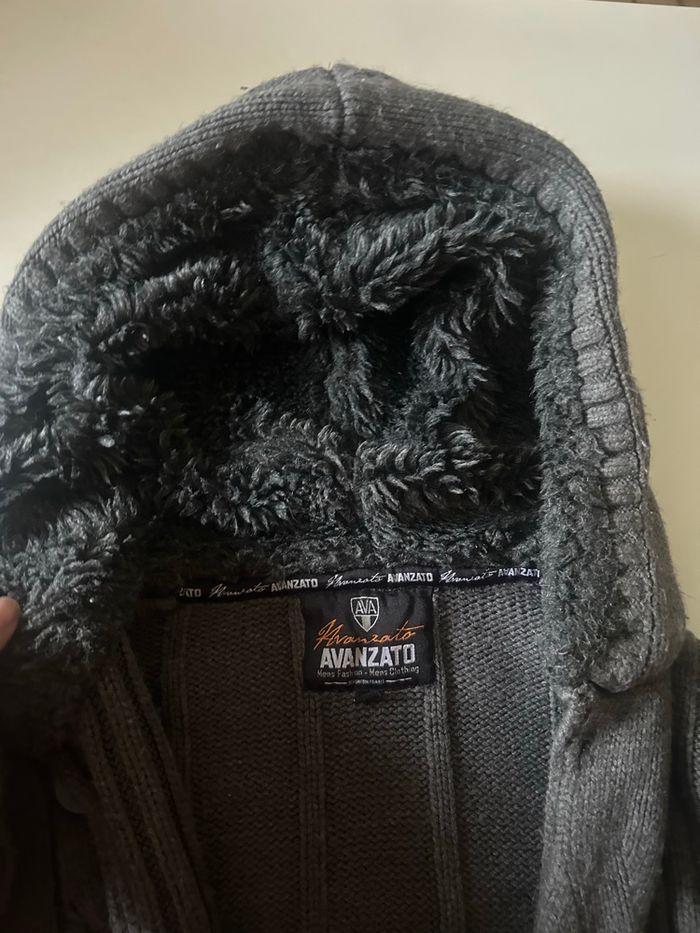 Pull / Gilet épais à capuche à boutons très bon état pour homme taille L couleur gris - photo numéro 8