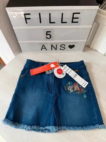 Magnifique jupe en jeans Boboli 5 ans neuve