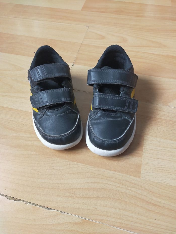 Baskets adidas pointure 25 mixte noir