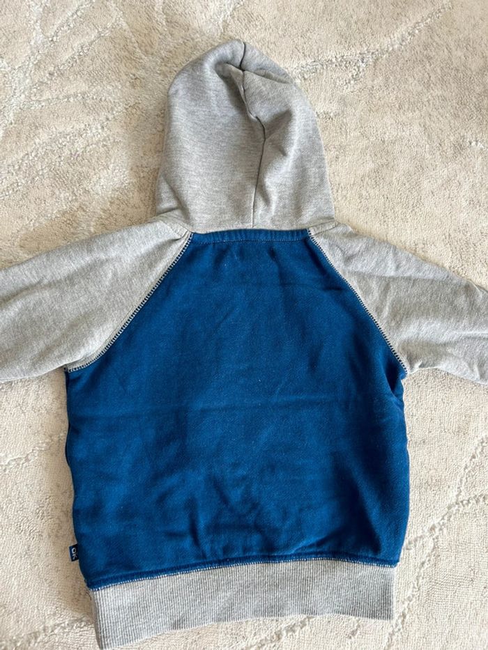 Sweat à capuche 24 mois - photo numéro 3