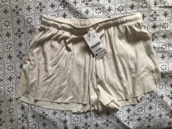 Short écru neuf Oysho S