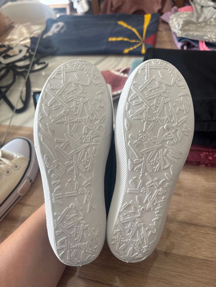 Chaussures en toile tissu pointure 29 - photo numéro 2