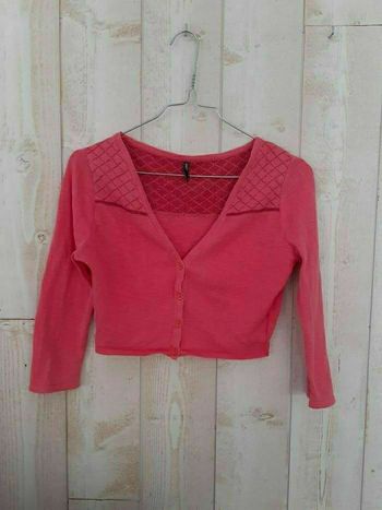 Gilet court XS  ou  10/12 ans   Naf Naf