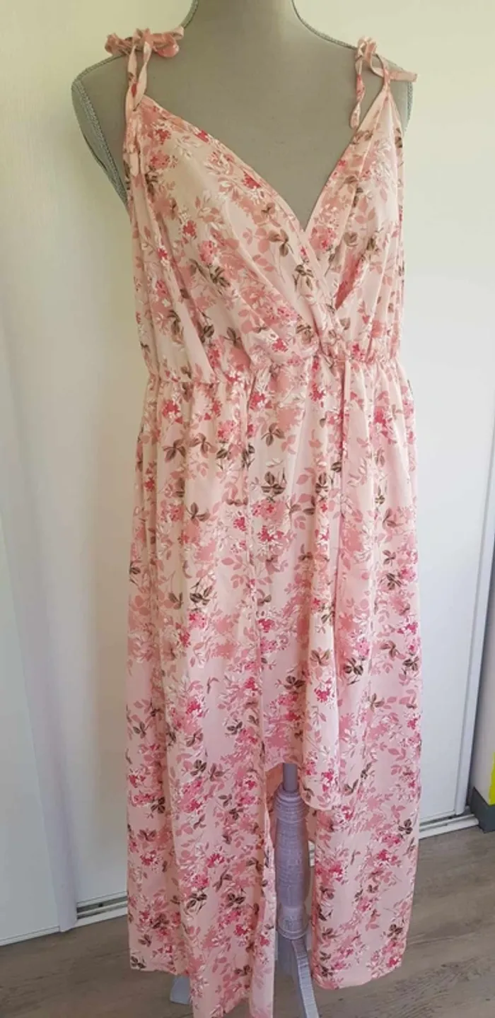 Robe atypique / asymétrique - photo numéro 2
