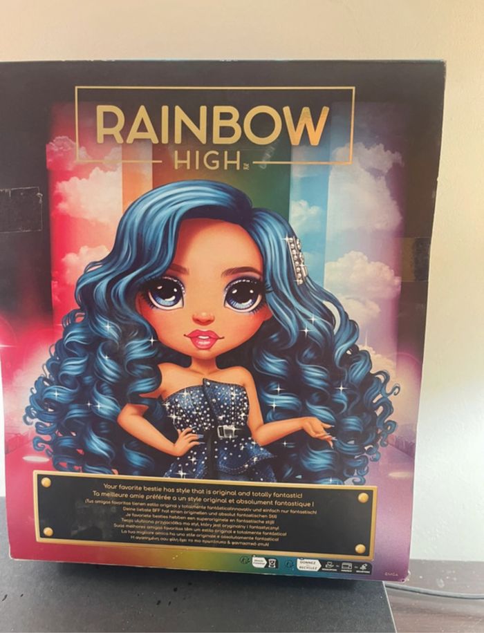 Poupée Rainbow High Skyler Bradshaw - Neuve scellée - Édition mode cheveux bleus - photo numéro 2