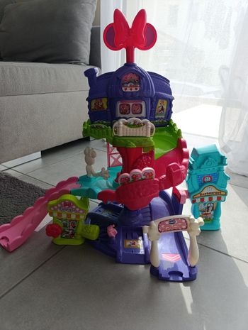 Circuit Minnie Tut Tut Bolides