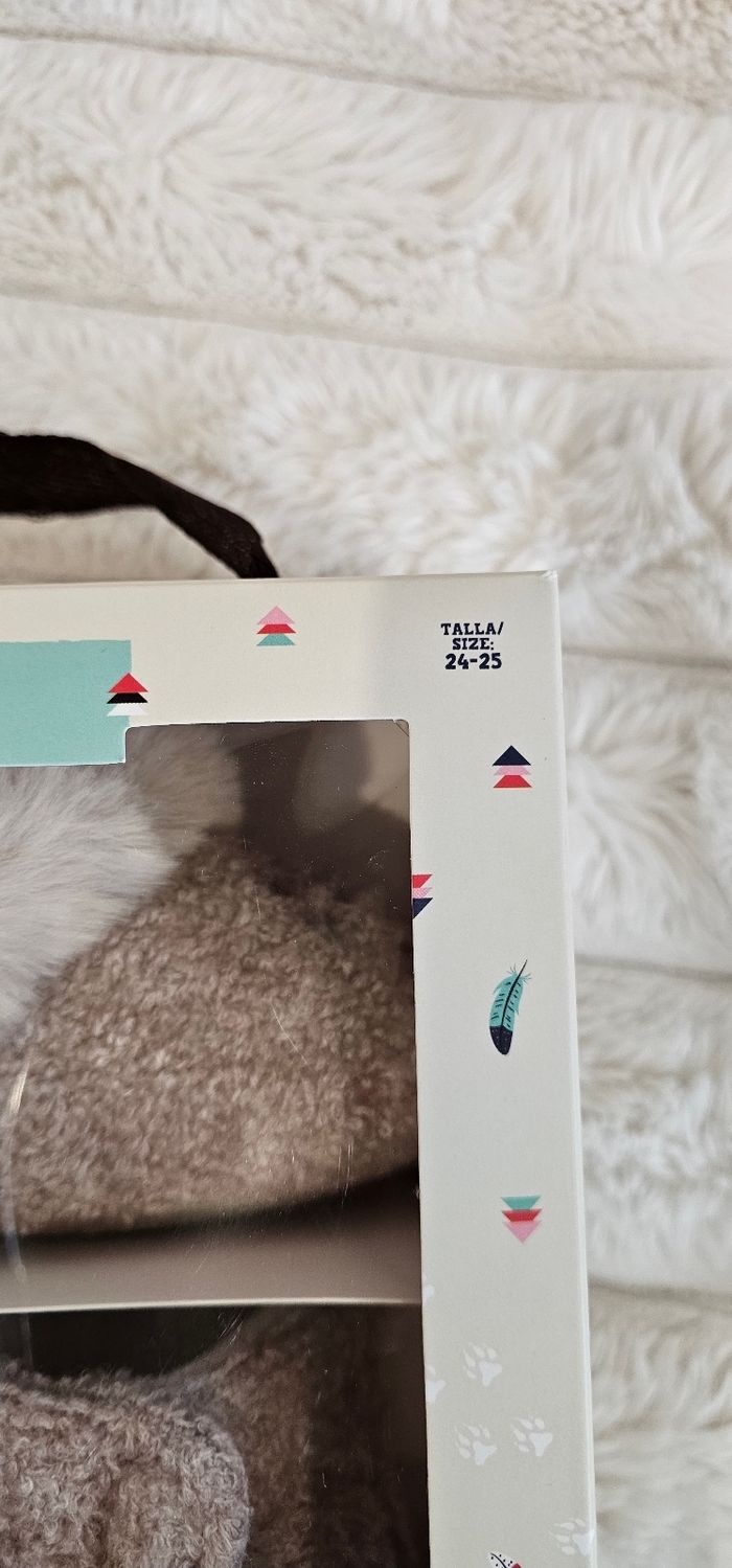 Magnifique chaussons ourson 🐻 taille 24-25 Neufs - photo numéro 10