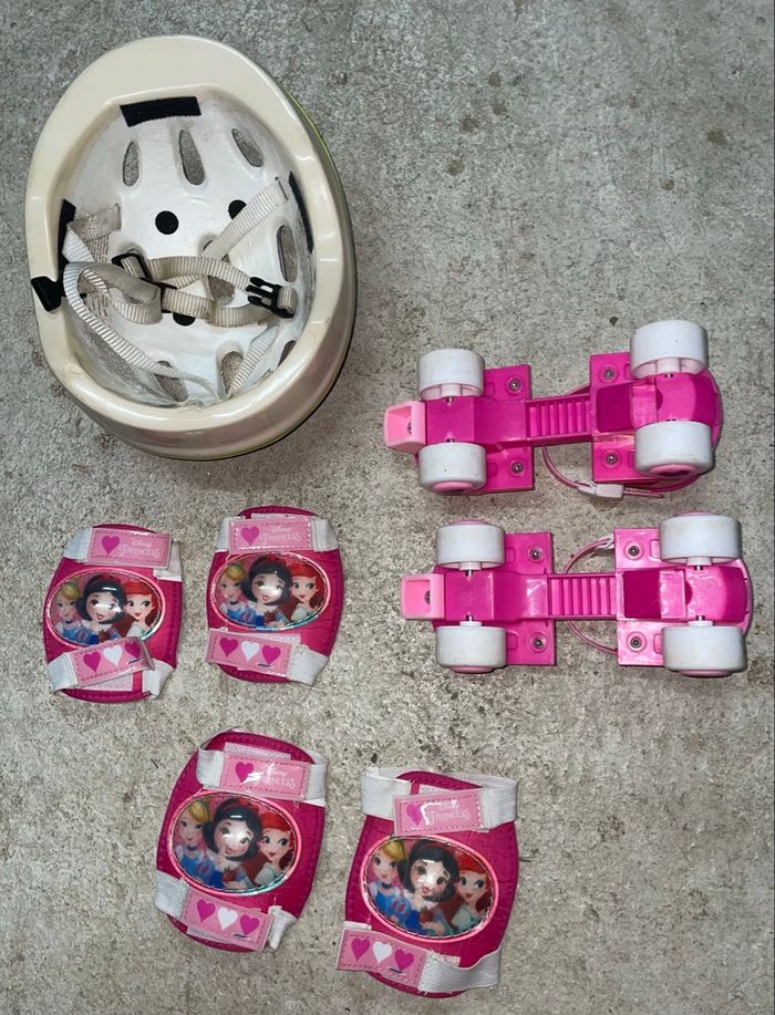 Disney Princesse patins à roulettes + casque Disney Minnie - photo numéro 2