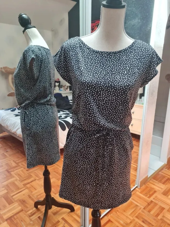 Robe YFT indiqué TS plutôt L