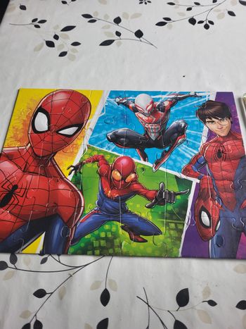 Puzzle Spider Man 30 pièces