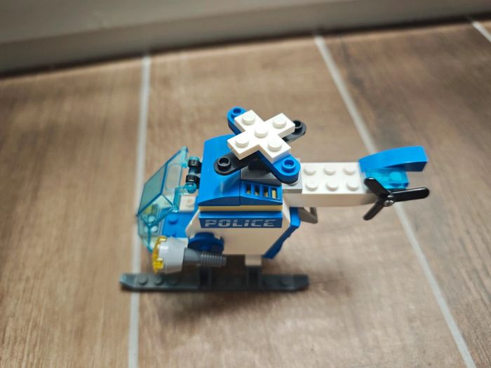 Lego city 60275 - photo numéro 4