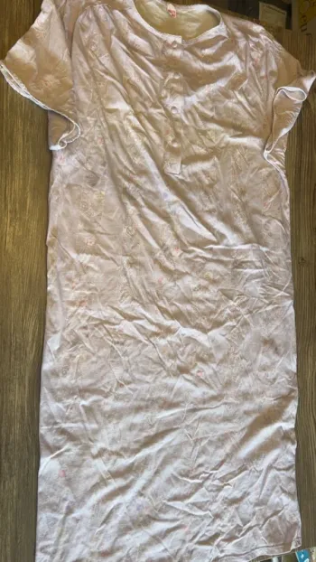 Pyjama / tenue de nuit femme XXL 44