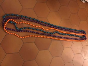 Lot de 3 sautoirs colorés