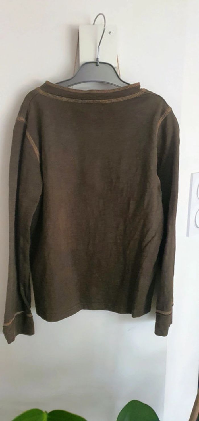 T-shirt manches longues. 10 ans - photo numéro 3