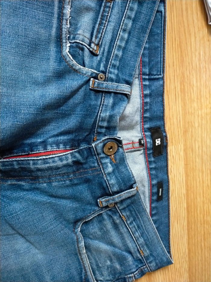 Jeans DCshoes bleu marine indiqué taille 30 skinny - photo numéro 2