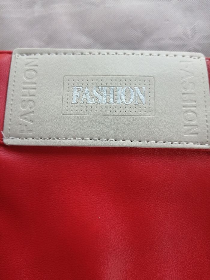 Fetish jean en simili cuir rouge homme t 48 - photo numéro 3