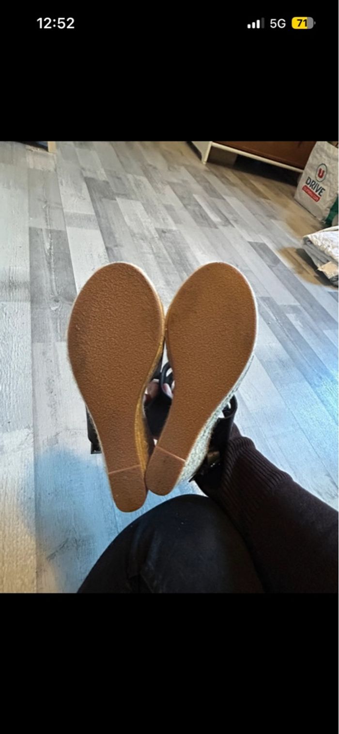 Chaussure - photo numéro 3