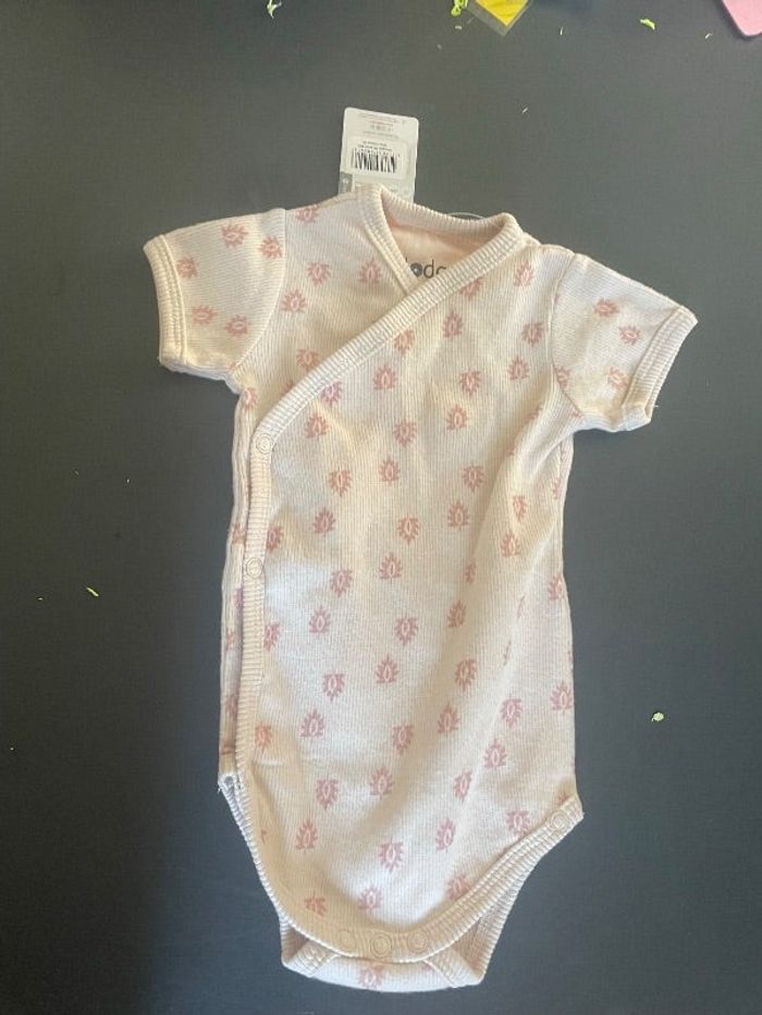 Body manches courtes bébé fille