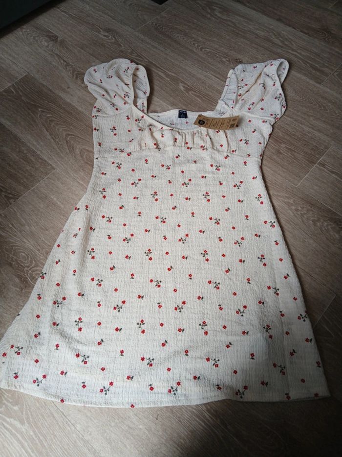 Robe légère neuve femme taille 42 - photo numéro 5