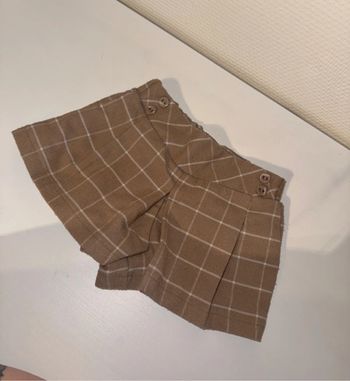 Short beige