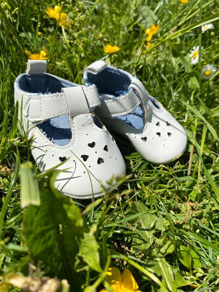 Chaussure blanches - photo numéro 2