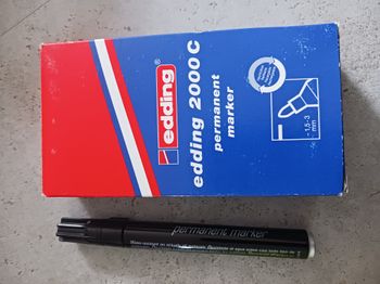 boite de 10 markers permanent noir Edding