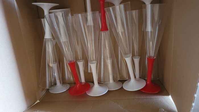 Flûtes en plastique - photo numéro 4