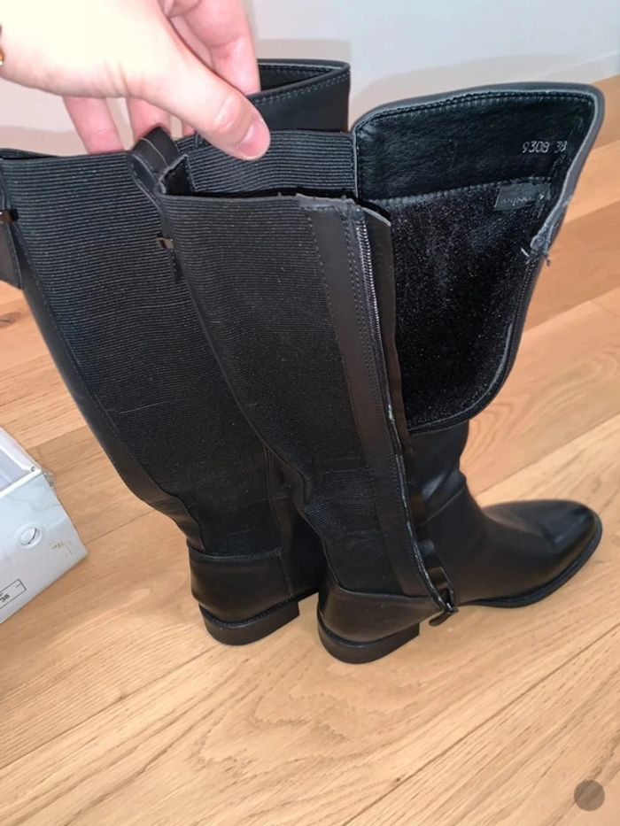 Bottes noires taille 38 - photo numéro 3