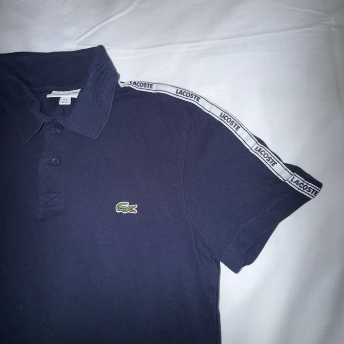 Polo Lacoste bleu marine taille XS. Comme neuf car porté une seule fois. - photo numéro 3