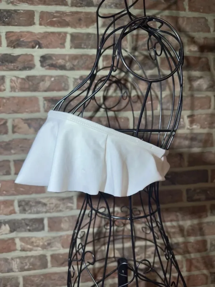 Haut Bikini blanc à volants Pull and Bear Taille M / 38 - photo numéro 7