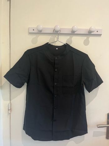 Chemise manches courtes noire à poche taille M